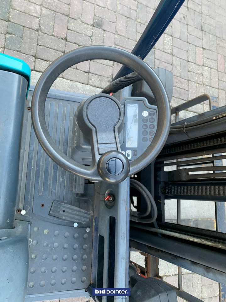 Heftruck elektrisch - 3 wiel - 1600kg! Freelift! Komatsu FB16 - 5.5 mtr. Sideshift! - Empilhadeira elétrica: foto 3 Heftruck elektrisch - 3 wiel - 1600kg! Freelift! Komatsu FB16 - 5.5 mtr. Sideshift! - Empilhadeira elétrica: foto 3