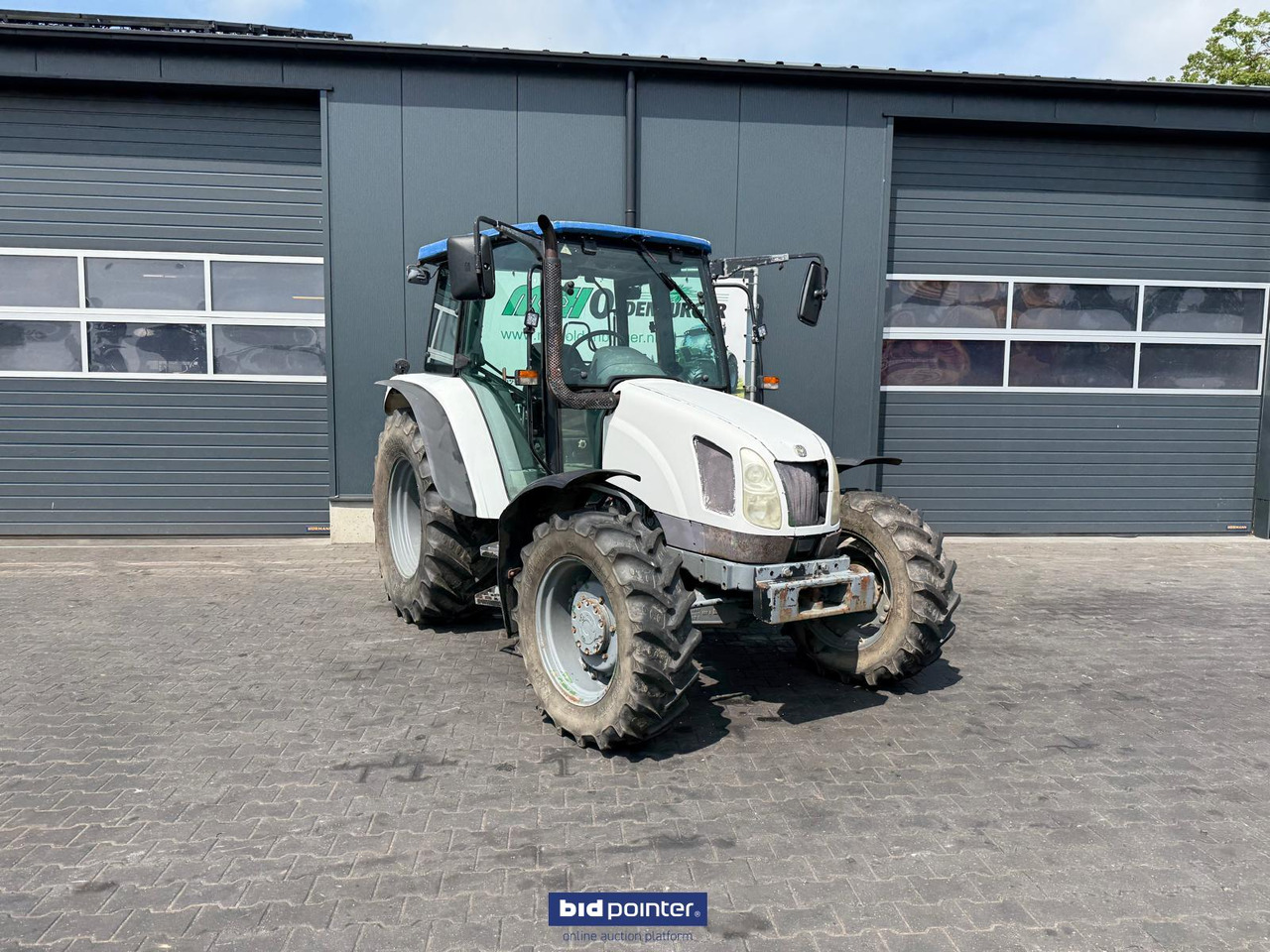 New Holland TL 70A - Trator: foto 5 New Holland TL 70A - Trator: foto 5