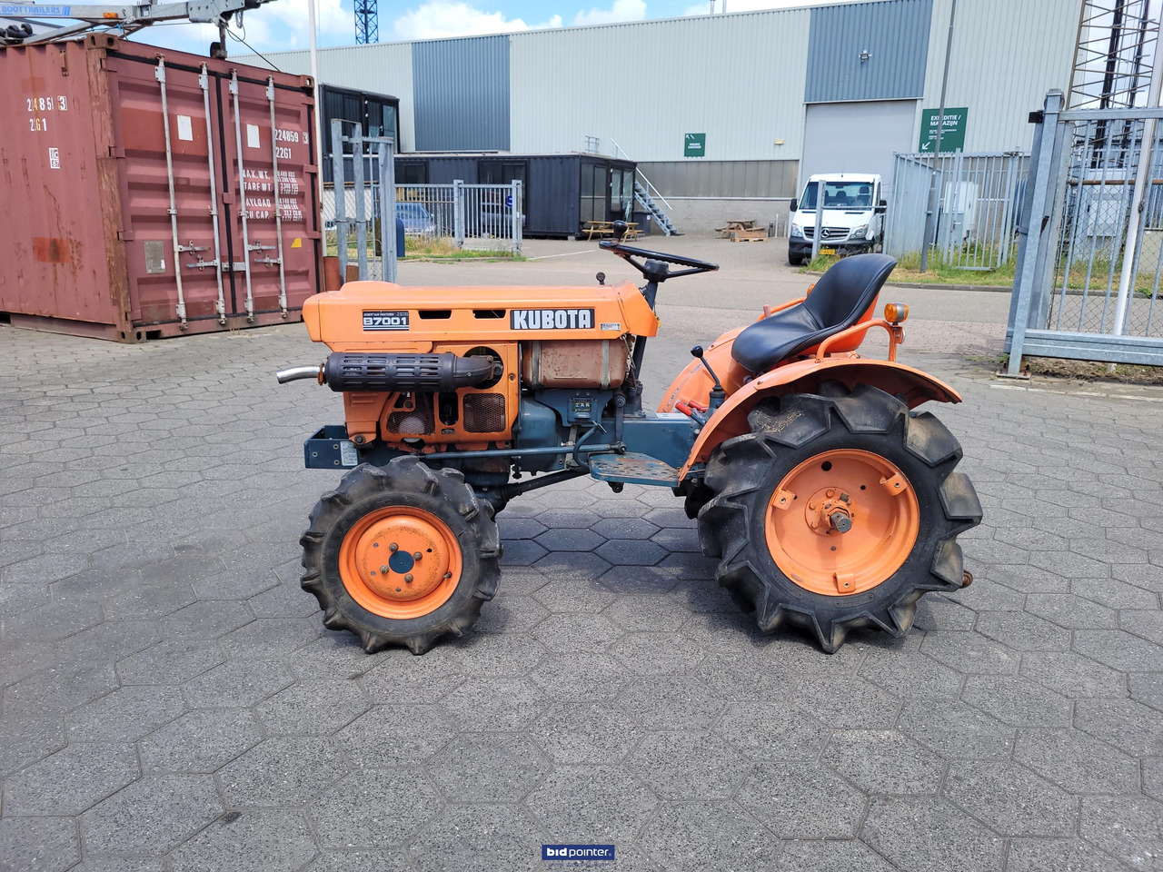 Kubota B7001 - Mini trator: foto 3 Kubota B7001 - Mini trator: foto 3