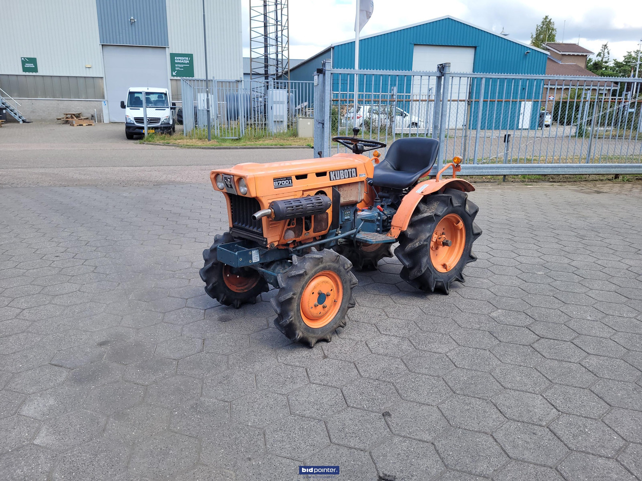 Kubota B7001 - Mini trator: foto 2 Kubota B7001 - Mini trator: foto 2