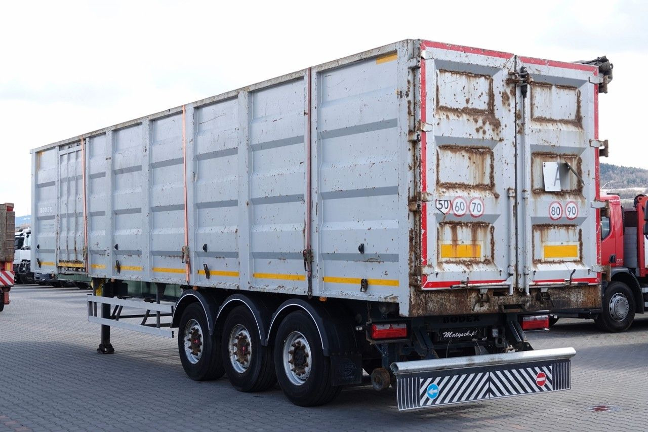 BODEX / WYWROTKA 65 M3 / STALOWA / DO ZŁOMU / OŚ - Semi-reboque basculante: foto 3 BODEX / WYWROTKA 65 M3 / STALOWA / DO ZŁOMU / OŚ - Semi-reboque basculante: foto 3