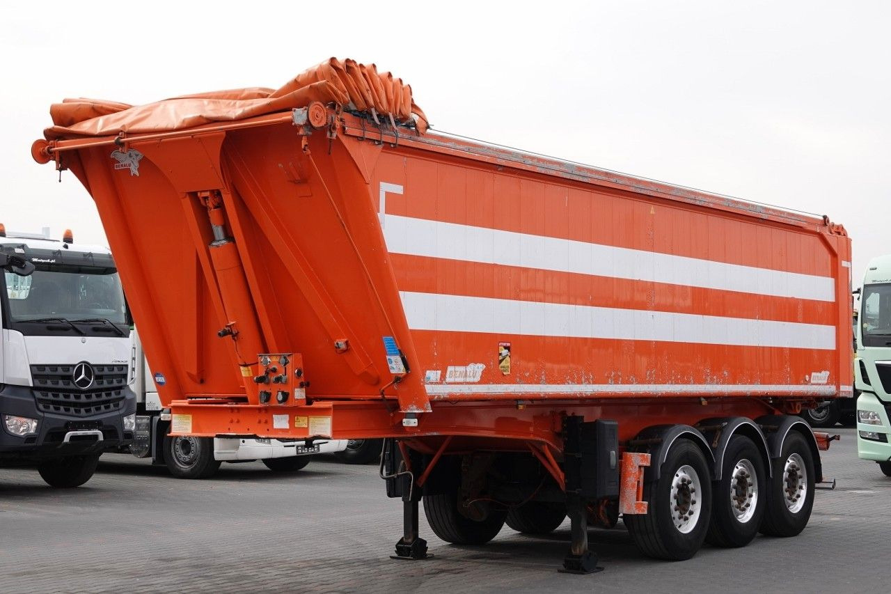 Benalu WYWROTKA 33 m3 / KLAPO-DRZWI / WAGA: 5500 KG / A - Semi-reboque basculante: foto 2 Benalu WYWROTKA 33 m3 / KLAPO-DRZWI / WAGA: 5500 KG / A - Semi-reboque basculante: foto 2