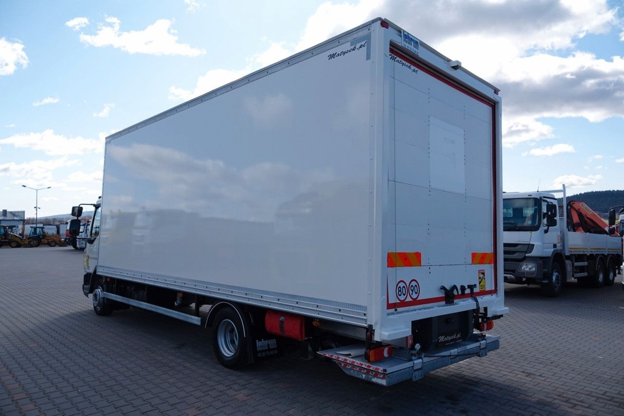 DAF LF 210 / KONTENER - 7 M / SOLÓWKA / WINDA DHOLLA - Camião furgão: foto 2 DAF LF 210 / KONTENER - 7 M / SOLÓWKA / WINDA DHOLLA - Camião furgão: foto 2
