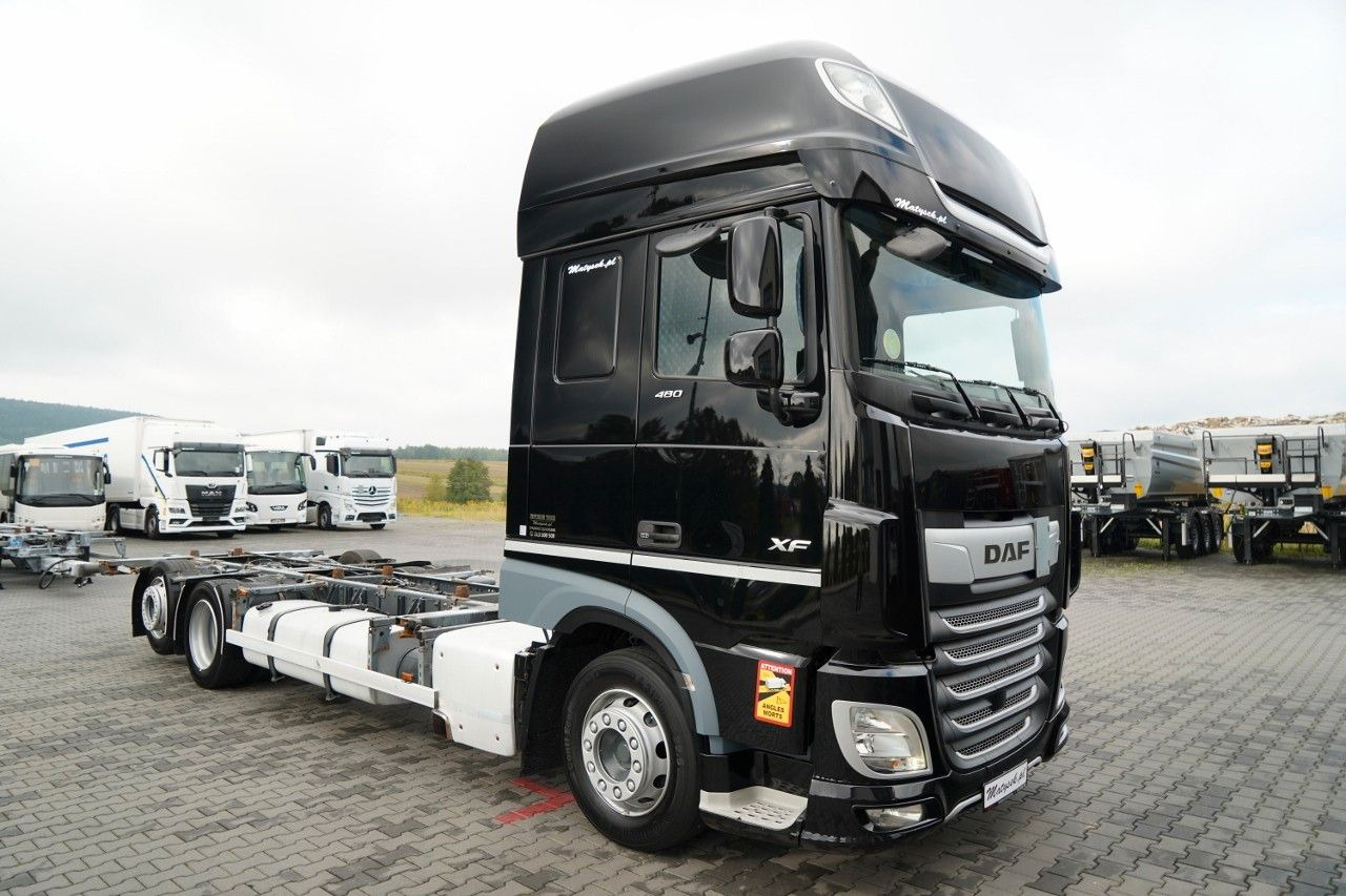 DAF XF 480 / BDF / 6X2 / SSC / I-PARK COOL / OŚ POD - Camião transportador de contêineres/ Caixa móvel: foto 4 DAF XF 480 / BDF / 6X2 / SSC / I-PARK COOL / OŚ POD - Camião transportador de contêineres/ Caixa móvel: foto 4