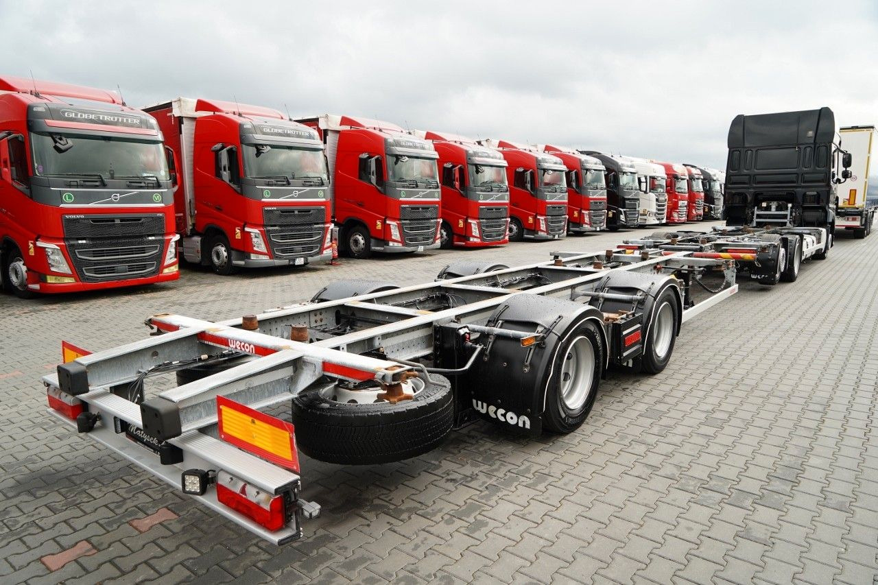 DAF XF 480 / BDF / 6X2 / ZESTAW TANDEM / SSC / I-PA - Camião transportador de contêineres/ Caixa móvel: foto 4 DAF XF 480 / BDF / 6X2 / ZESTAW TANDEM / SSC / I-PA - Camião transportador de contêineres/ Caixa móvel: foto 4
