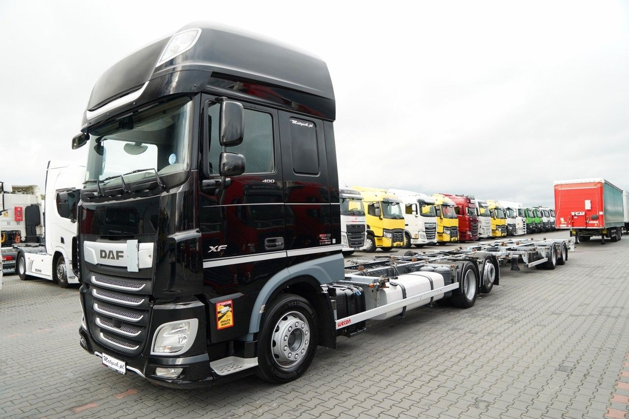 DAF XF 480 / BDF / 6X2 / ZESTAW TANDEM / SSC / I-PA - Camião transportador de contêineres/ Caixa móvel: foto 2 DAF XF 480 / BDF / 6X2 / ZESTAW TANDEM / SSC / I-PA - Camião transportador de contêineres/ Caixa móvel: foto 2