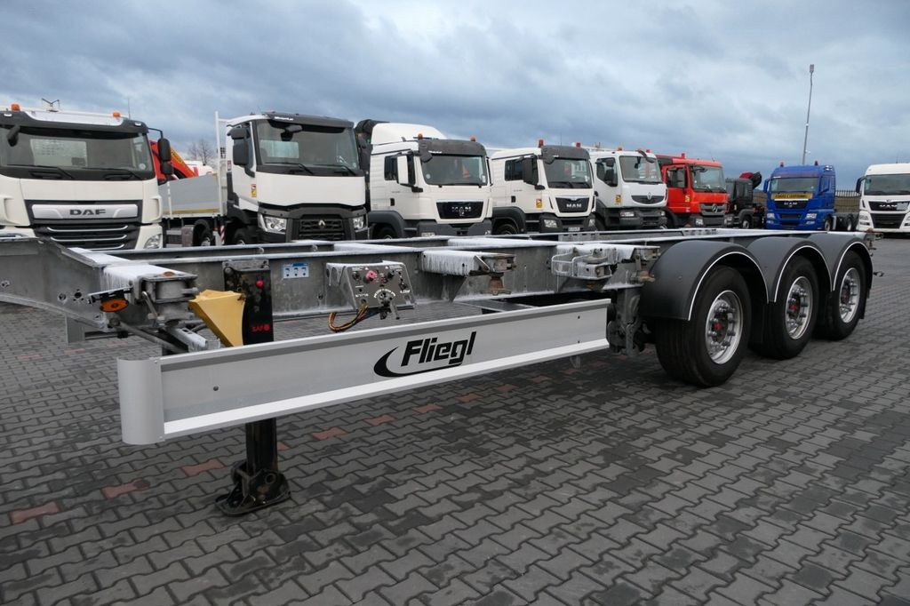 Fliegl NACZEPA PODKONTENEROWA / 2022 ROK / WAGA: 4700 K - Semi-reboque transportador de contêineres/ Caixa móvel: foto 3 Fliegl NACZEPA PODKONTENEROWA / 2022 ROK / WAGA: 4700 K - Semi-reboque transportador de contêineres/ Caixa móvel: foto 3