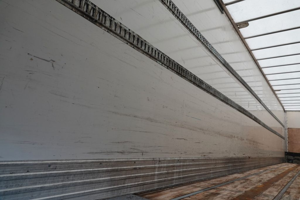 Semi-reboque frigorífico Frühauf KONTENER / KOFFER / ROLETA / PODŁOGA BARDZO MOCN: foto 10 Semi-reboque frigorífico Frühauf KONTENER / KOFFER / ROLETA / PODŁOGA BARDZO MOCN: foto 10