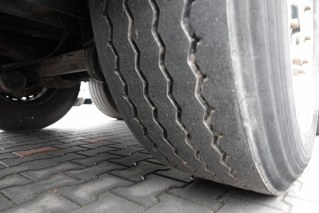 Semi-reboque frigorífico Frühauf KONTENER / KOFFER / ROLETA / PODŁOGA BARDZO MOCN: foto 16 Semi-reboque frigorífico Frühauf KONTENER / KOFFER / ROLETA / PODŁOGA BARDZO MOCN: foto 16