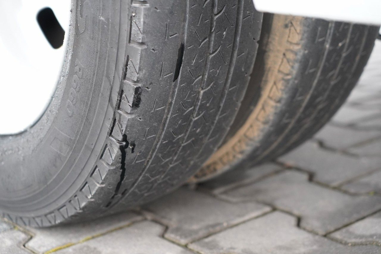 Carrinha basculante Iveco DAILY 35-130 / WYWROTKA TYLNOZSYPOWA / BLIŹNIAK: foto 11