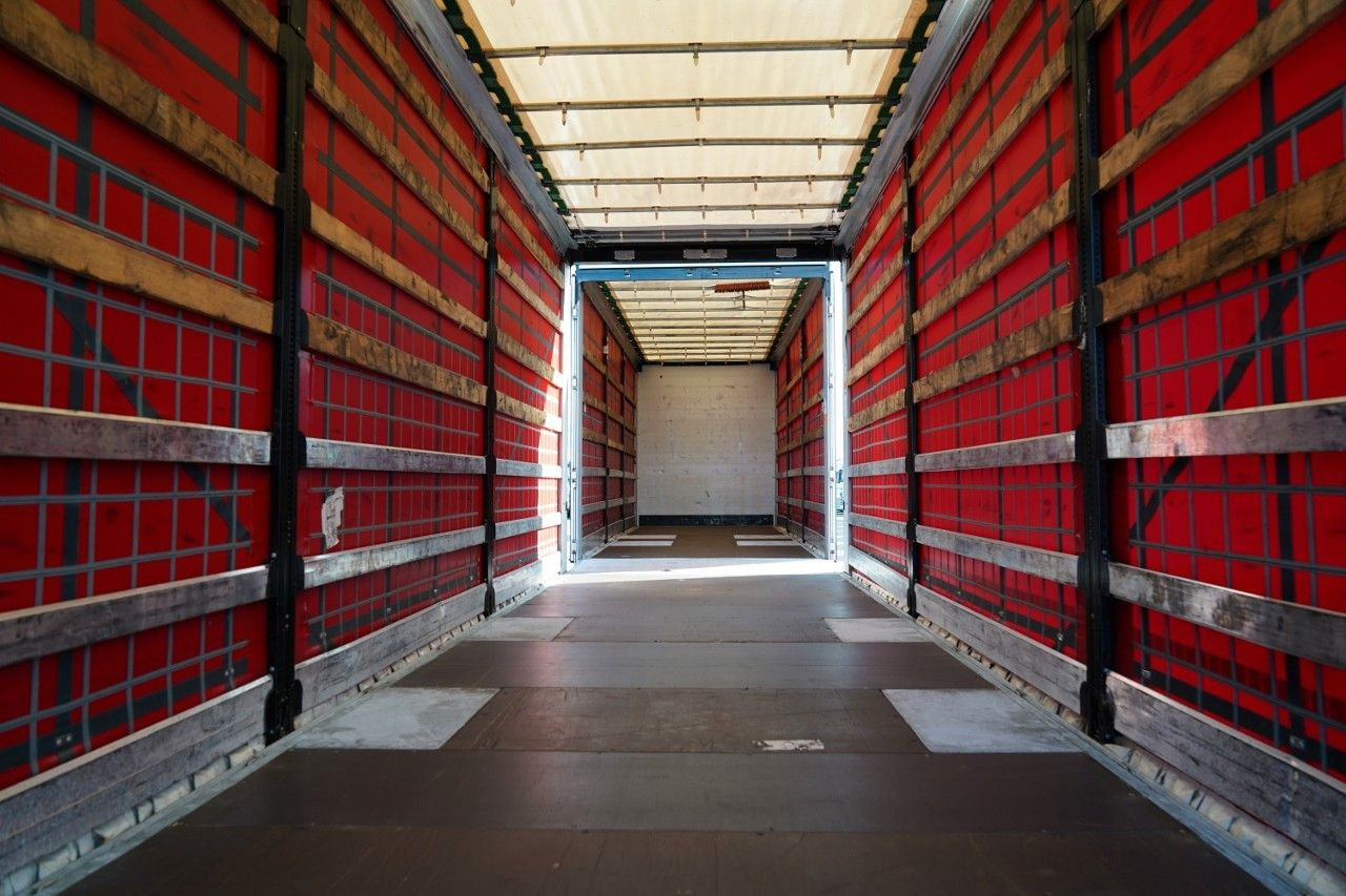 Camião de lona Mercedes-Benz ACTROS 2545 / ZESTAW TANDEM 120 M3 / PRZEJAZDOW: foto 15 Camião de lona Mercedes-Benz ACTROS 2545 / ZESTAW TANDEM 120 M3 / PRZEJAZDOW: foto 15