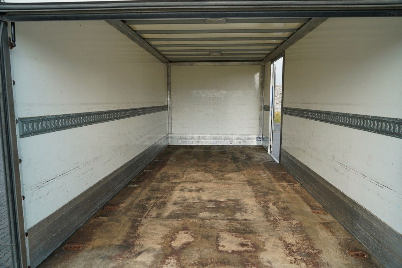 Carrinha frigorífica Mercedes-Benz ATEGO / 1221 / KONTENER 5.6 M / 4x2 / WINDA D H: foto 12