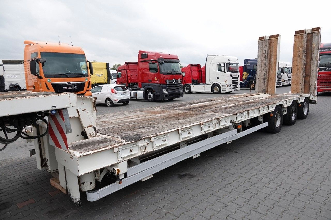 Semi-reboque baixa ROBUSTE KAISER / NACZEPA LAWETA / NISKOPODWOZIOW: foto 7 Semi-reboque baixa ROBUSTE KAISER / NACZEPA LAWETA / NISKOPODWOZIOW: foto 7