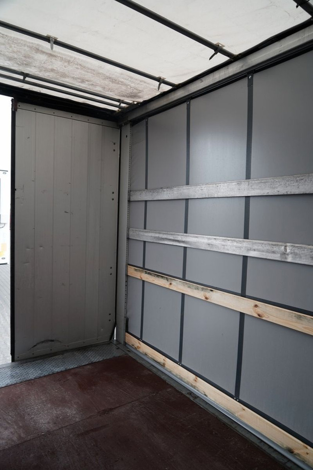 Semi-reboque de lona Schmitz Cargobull FIRANKA / STANDARD / 2 OSIE PODNOSZONE: foto 20 Semi-reboque de lona Schmitz Cargobull FIRANKA / STANDARD / 2 OSIE PODNOSZONE: foto 20