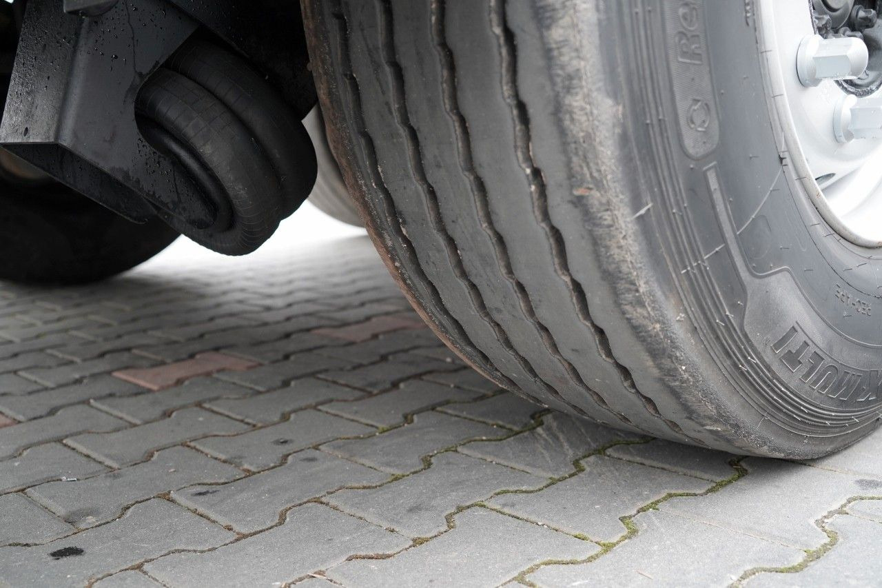 Semi-reboque de lona Schmitz Cargobull FIRANKA / STANDARD / 2 OSIE PODNOSZONE: foto 21 Semi-reboque de lona Schmitz Cargobull FIRANKA / STANDARD / 2 OSIE PODNOSZONE: foto 21