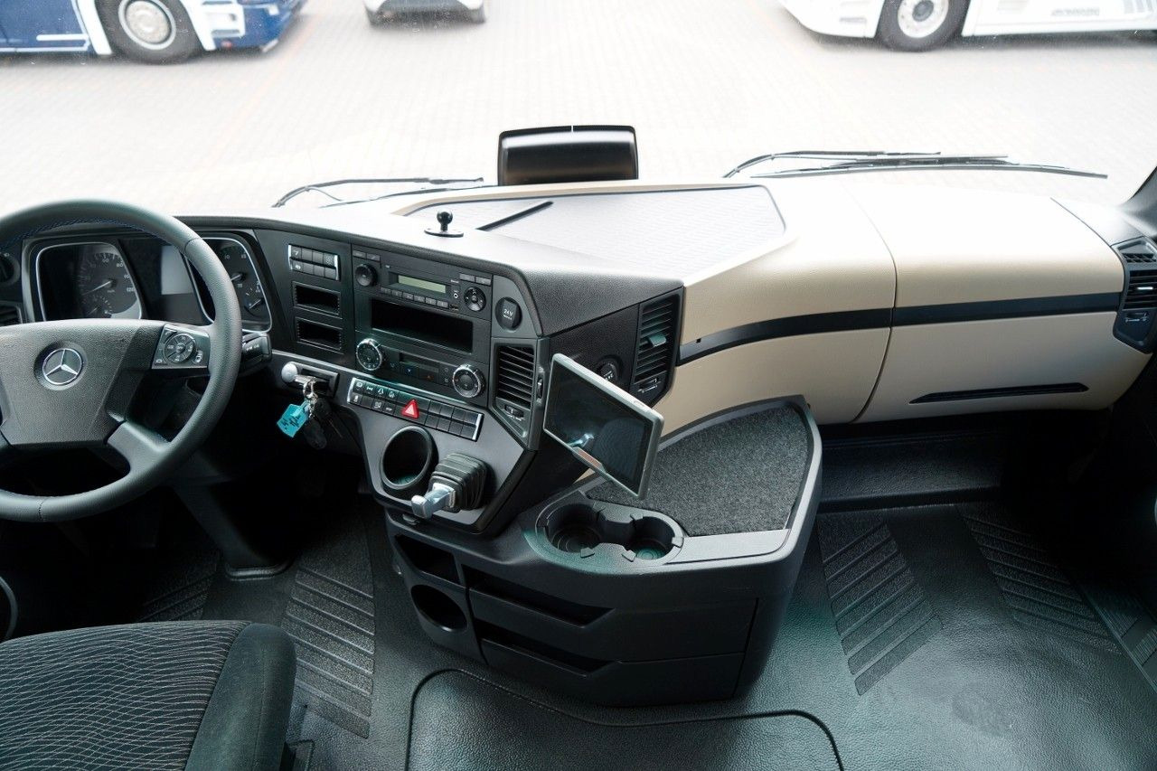 Tractor Mercedes-Benz ACTROS 1848 / STREAM SPACE / SALONKA / FLEETBOAR: foto 15