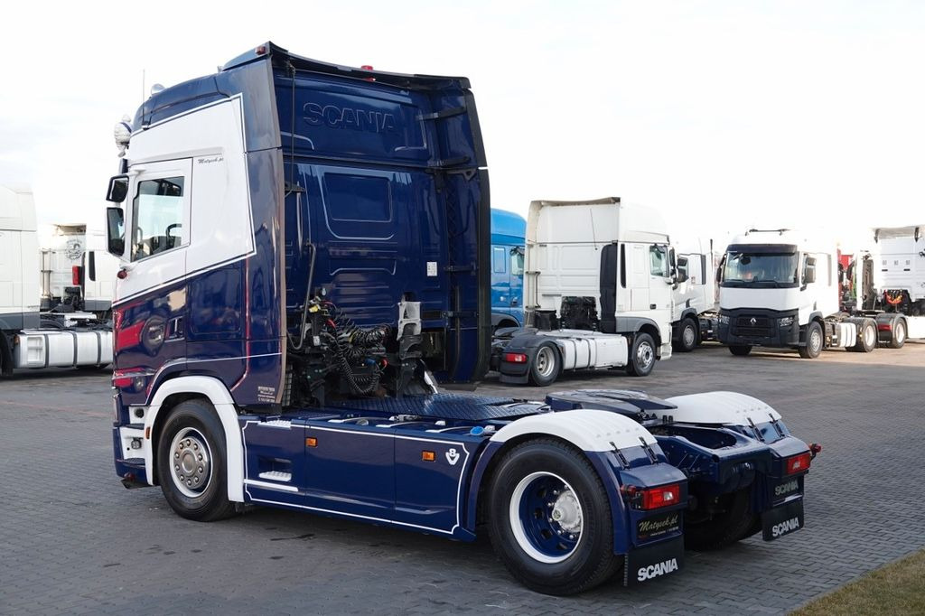 Scania S 580 / V8 / RETARDER / FULL AIRMATIC / I-PARK C - Tractor: foto 4 Scania S 580 / V8 / RETARDER / FULL AIRMATIC / I-PARK C - Tractor: foto 4
