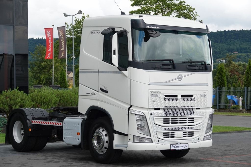 Volvo FH 420 / 13 L / PEŁNY ADR / 2017 ROK / LOW CAB - Tractor: foto 1 Volvo FH 420 / 13 L / PEŁNY ADR / 2017 ROK / LOW CAB - Tractor: foto 1