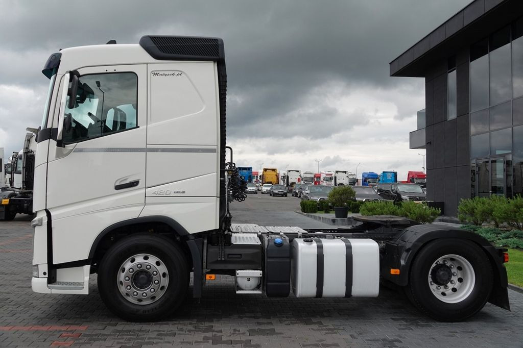 Volvo FH 420 / 13 L / PEŁNY ADR / 2017 ROK / LOW CAB Volvo FH 420 / 13 L / PEŁNY ADR / 2017 ROK / LOW CAB - Tractor: foto 3 Volvo FH 420 / 13 L / PEŁNY ADR / 2017 ROK / LOW CAB Volvo FH 420 / 13 L / PEŁNY ADR / 2017 ROK / LOW CAB - Tractor: foto 3