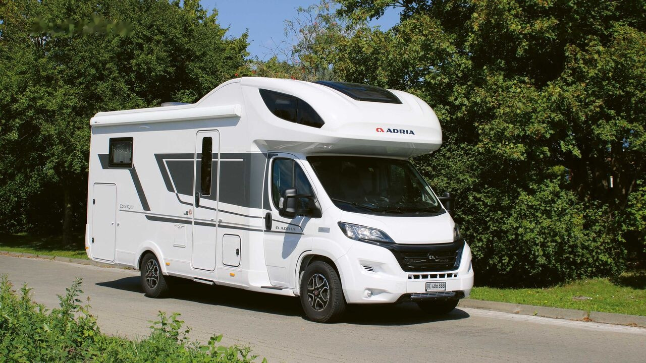 Adria CoralXL FIAT Aut. - Autocaravana capucine: foto 1 Adria CoralXL FIAT Aut. - Autocaravana capucine: foto 1