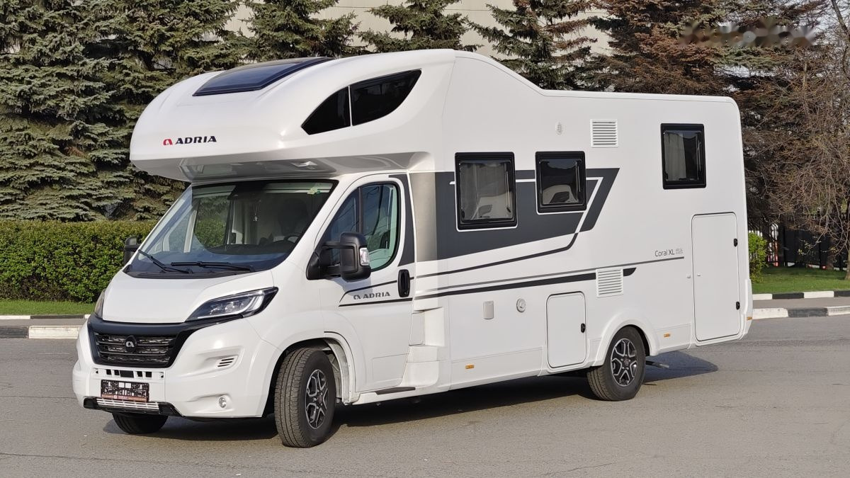 Adria CoralXL FIAT Aut. - Autocaravana capucine: foto 2 Adria CoralXL FIAT Aut. - Autocaravana capucine: foto 2