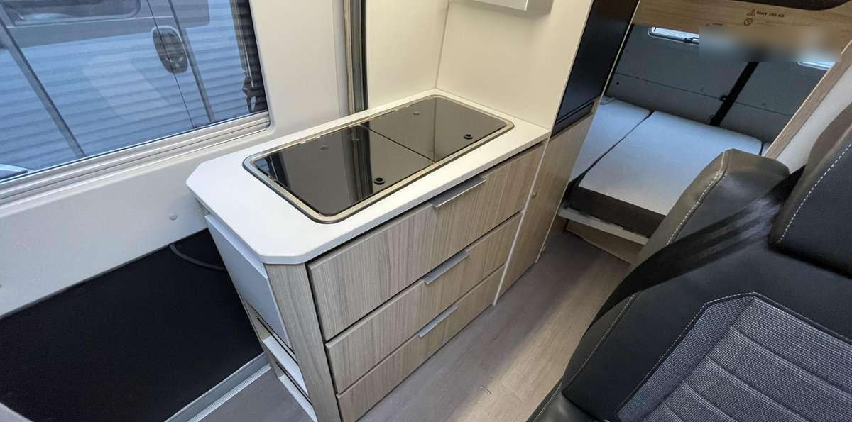 Adria Twin 600 SP Family - Campervan: foto 5 Adria Twin 600 SP Family - Campervan: foto 5