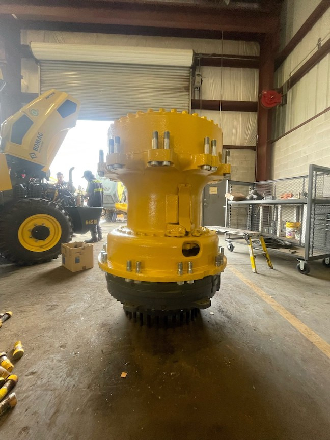 KOMATSU HD785-7 final drive - Comando final por Camião: foto 2 KOMATSU HD785-7 final drive - Comando final por Camião: foto 2