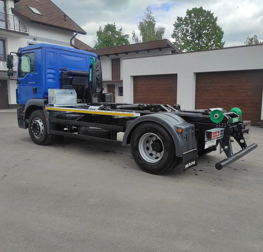 MAN TGM 18.340 urządzenie hakowe AXOR - Camião polibenne: foto 3 MAN TGM 18.340 urządzenie hakowe AXOR - Camião polibenne: foto 3