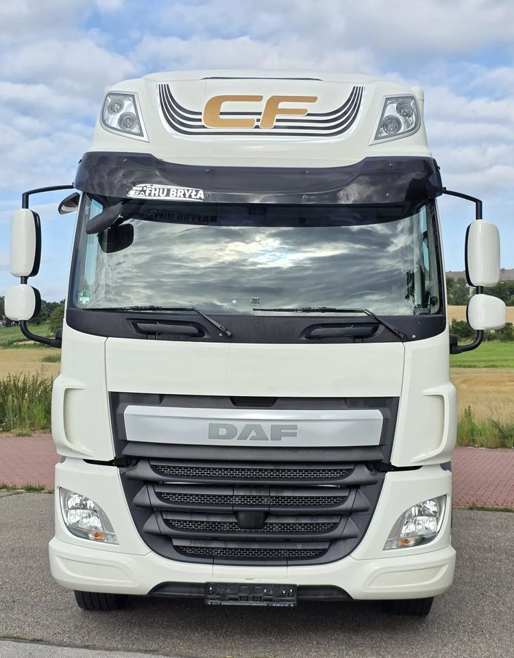 DAF CF 330/10.2017/KONTENER MEBLOWY/IZOTERMA/WINDA/18 PALET/E6/NISKI PRZEBIEG/Z NIEMIEC/JAK NOWY/DUŻY SILNIK 10 837cm3// - Camião furgão: foto 3 DAF CF 330/10.2017/KONTENER MEBLOWY/IZOTERMA/WINDA/18 PALET/E6/NISKI PRZEBIEG/Z NIEMIEC/JAK NOWY/DUŻY SILNIK 10 837cm3// - Camião furgão: foto 3