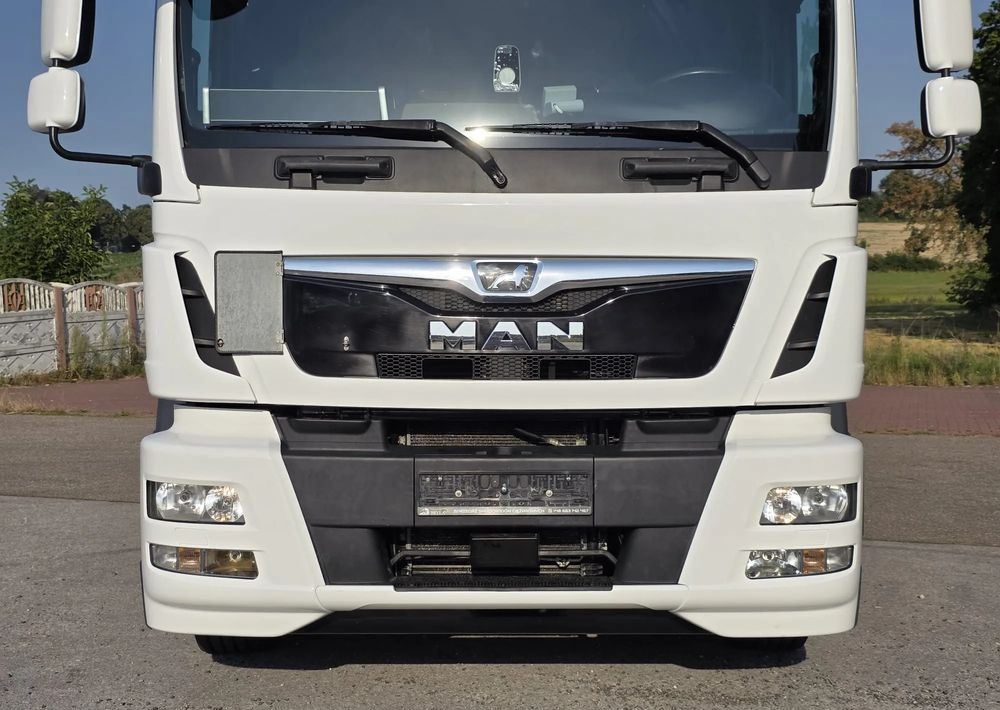 MAN TGM 15.290 / BURTO-FIRANKA / CAŁY NA PODUSZKACH /KLIMA POSTOJOWA / 2018R / NISKI PRZEBIEG / 18 PALET / E6 / JAK NOWY / WINDA / - Camião de lona: foto 4 MAN TGM 15.290 / BURTO-FIRANKA / CAŁY NA PODUSZKACH /KLIMA POSTOJOWA / 2018R / NISKI PRZEBIEG / 18 PALET / E6 / JAK NOWY / WINDA / - Camião de lona: foto 4