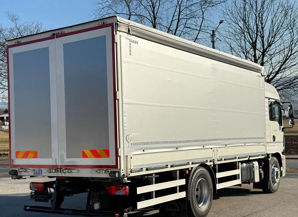 MAN TGM 15.290/E6/FIRANKA/BURTO-FIRANKA/SZKOŁA JAZDY/MAŁY ROZSTAW OSI/16PALET/WINDA/NISKI PRZEBIEG/2019/SERWISOWANY/JAK NOWY - Camião de lona: foto 5 MAN TGM 15.290/E6/FIRANKA/BURTO-FIRANKA/SZKOŁA JAZDY/MAŁY ROZSTAW OSI/16PALET/WINDA/NISKI PRZEBIEG/2019/SERWISOWANY/JAK NOWY - Camião de lona: foto 5