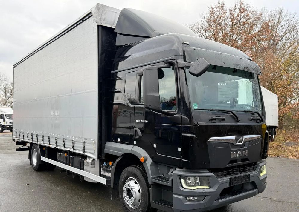 MAN TGM 15.290 / NOWY MODEL / E6 / 18PALET / 7720 ŁADOWNOŚĆ / SERWISOWANY / NOWY TACHOGRAF / NISKI PRZEBIEG / WINDA / FIRANKA / SPROWADZONY / 2022 / NISKI PRZEBIEG /PIERWSZY WŁAŚCICIEL/ - Camião de lona: foto 1 MAN TGM 15.290 / NOWY MODEL / E6 / 18PALET / 7720 ŁADOWNOŚĆ / SERWISOWANY / NOWY TACHOGRAF / NISKI PRZEBIEG / WINDA / FIRANKA / SPROWADZONY / 2022 / NISKI PRZEBIEG /PIERWSZY WŁAŚCICIEL/ - Camião de lona: foto 1