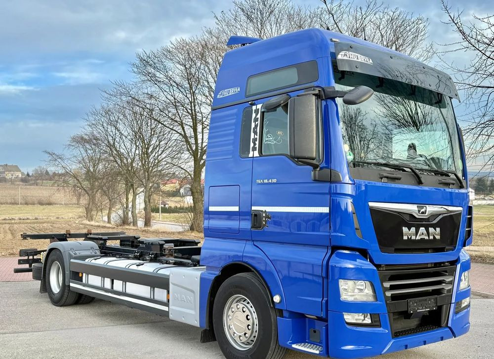 MAN TGX 18.430/SPROWADZONY/DO ŻYWCA/DO BYDŁA/2020/KLIMA POSTOJOWA/SERWISOWANY/JAK NOWY/NISKI PRZEBIEG/RAMA/BDF/E6 - Camião chassi: foto 2 MAN TGX 18.430/SPROWADZONY/DO ŻYWCA/DO BYDŁA/2020/KLIMA POSTOJOWA/SERWISOWANY/JAK NOWY/NISKI PRZEBIEG/RAMA/BDF/E6 - Camião chassi: foto 2
