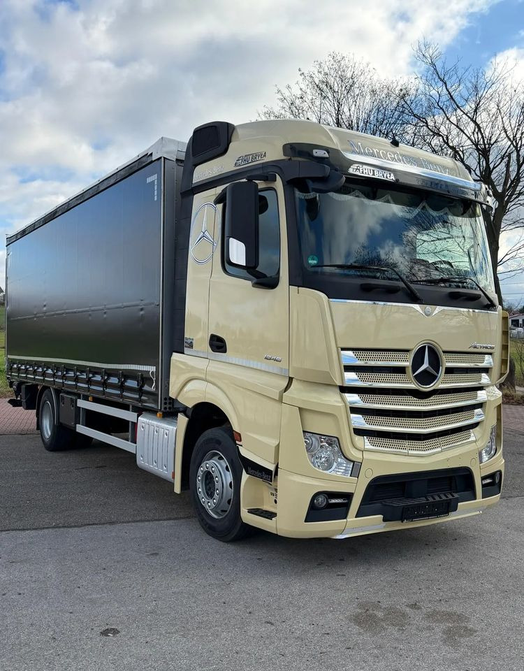 Mercedes-Benz ACTROS 1846 / FIRANKA / WINDA / 18 EUROPALET / AUTOMAT / Z NIEMIEC / 2019 / PRZEBIEG 370 TYŚ KM - Camião de lona: foto 1 Mercedes-Benz ACTROS 1846 / FIRANKA / WINDA / 18 EUROPALET / AUTOMAT / Z NIEMIEC / 2019 / PRZEBIEG 370 TYŚ KM - Camião de lona: foto 1