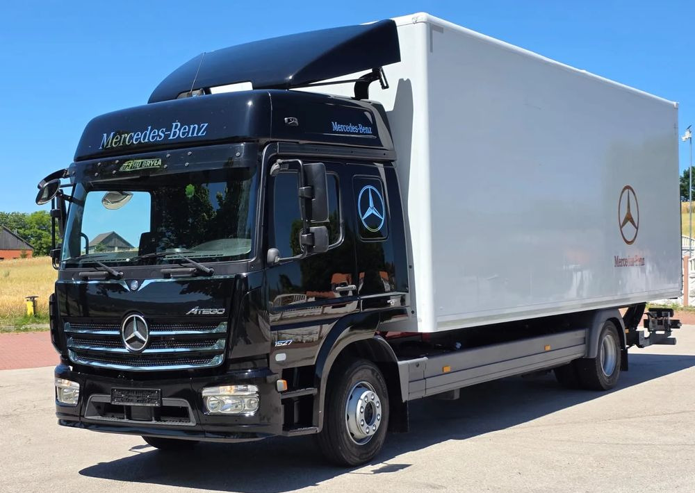 Mercedes-Benz ATEGO 1527/1530/IZOTERMA/WINDA/SPROWADZONY/E6/PIERWSZY WŁAŚCICIEL/AUTOMAT/18EURO PALET/STAN BARDZO DOBRY - Camião frigorífico: foto 1 Mercedes-Benz ATEGO 1527/1530/IZOTERMA/WINDA/SPROWADZONY/E6/PIERWSZY WŁAŚCICIEL/AUTOMAT/18EURO PALET/STAN BARDZO DOBRY - Camião frigorífico: foto 1