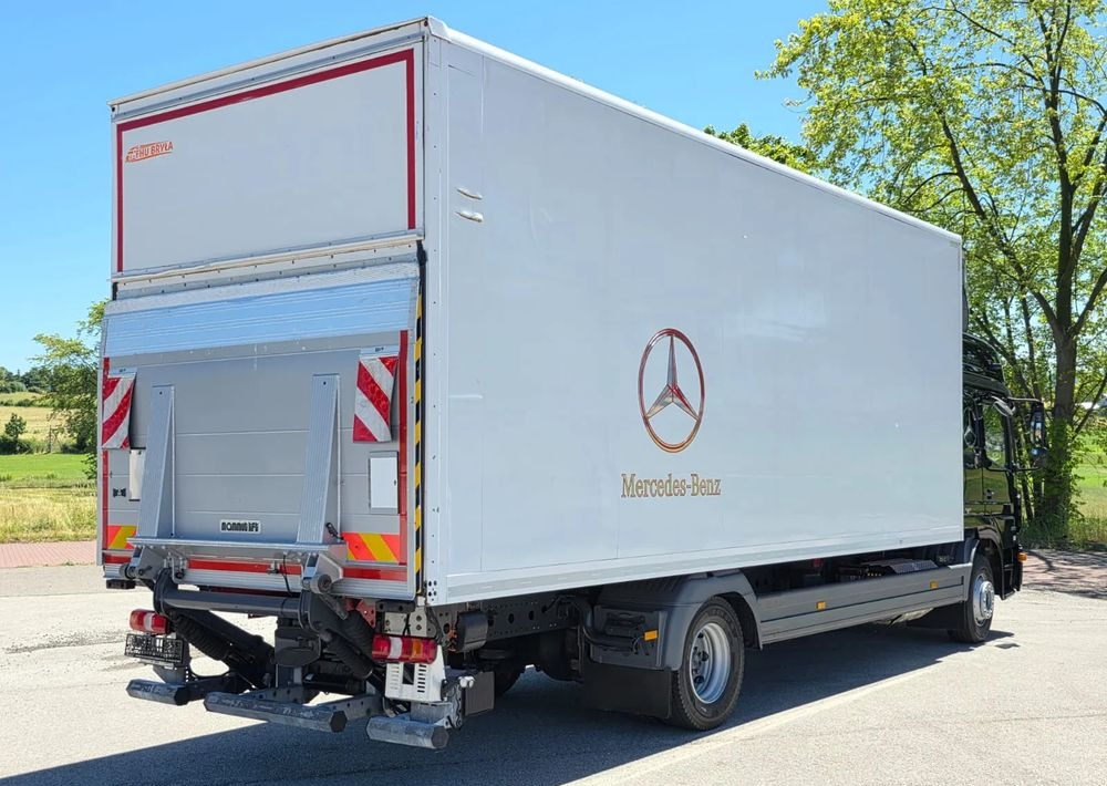 Mercedes-Benz ATEGO 1527/1530/IZOTERMA/WINDA/SPROWADZONY/E6/PIERWSZY WŁAŚCICIEL/AUTOMAT/18EURO PALET/STAN BARDZO DOBRY - Camião frigorífico: foto 4 Mercedes-Benz ATEGO 1527/1530/IZOTERMA/WINDA/SPROWADZONY/E6/PIERWSZY WŁAŚCICIEL/AUTOMAT/18EURO PALET/STAN BARDZO DOBRY - Camião frigorífico: foto 4
