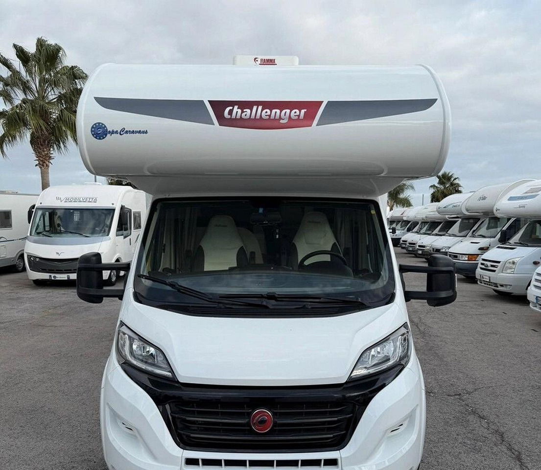 Challenger C 256 - Autocaravana capucine: foto 1 Challenger C 256 - Autocaravana capucine: foto 1