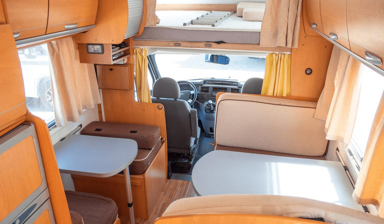 Autocaravana capucine Ci elliot 40 maxi: foto 7 Autocaravana capucine Ci elliot 40 maxi: foto 7