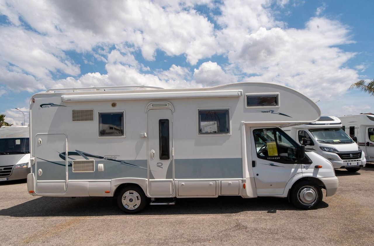 Rimor superbrig 689 tc - Autocaravana capucine: foto 2 Rimor superbrig 689 tc - Autocaravana capucine: foto 2