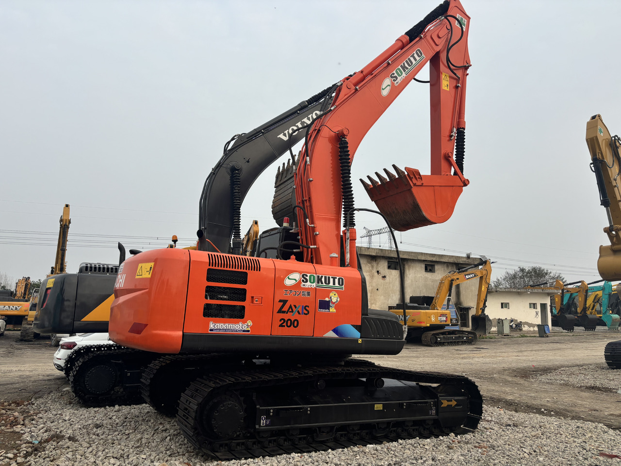 Hitachi Zx200-3 - Escavadora de rastos: foto 1 Hitachi Zx200-3 - Escavadora de rastos: foto 1