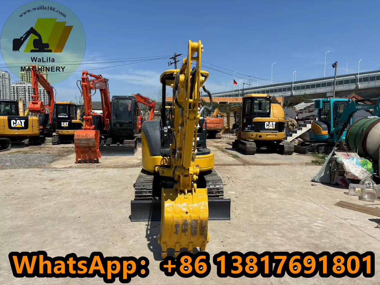 KOMATSU Pc35 - Mini escavadeira: foto 2 KOMATSU Pc35 - Mini escavadeira: foto 2