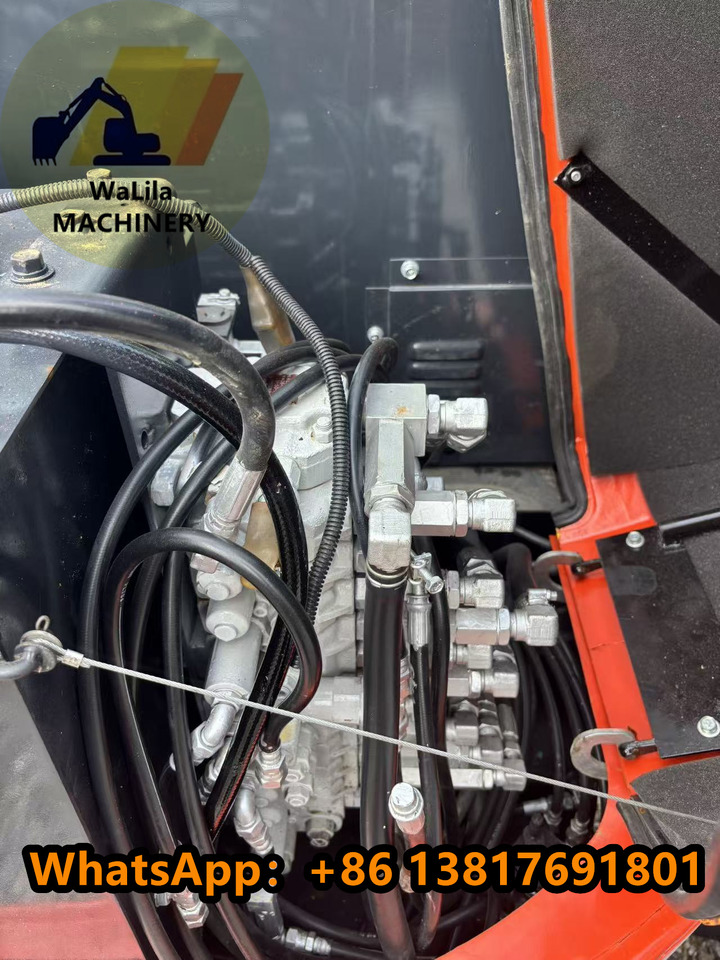 KUBOTA U40 - Mini escavadeira: foto 2 KUBOTA U40 - Mini escavadeira: foto 2