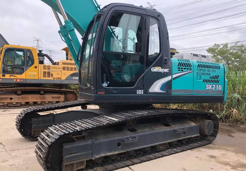 Kobelco SK 210-8 - Escavadora de rastos: foto 3 Kobelco SK 210-8 - Escavadora de rastos: foto 3