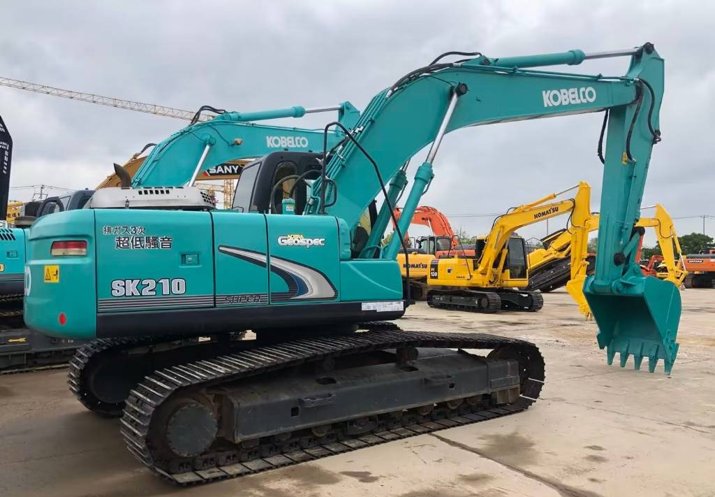 Kobelco SK 210-8 - Escavadora de rastos: foto 1 Kobelco SK 210-8 - Escavadora de rastos: foto 1
