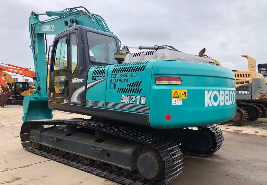 Kobelco SK 210-8 - Escavadora de rastos: foto 2 Kobelco SK 210-8 - Escavadora de rastos: foto 2