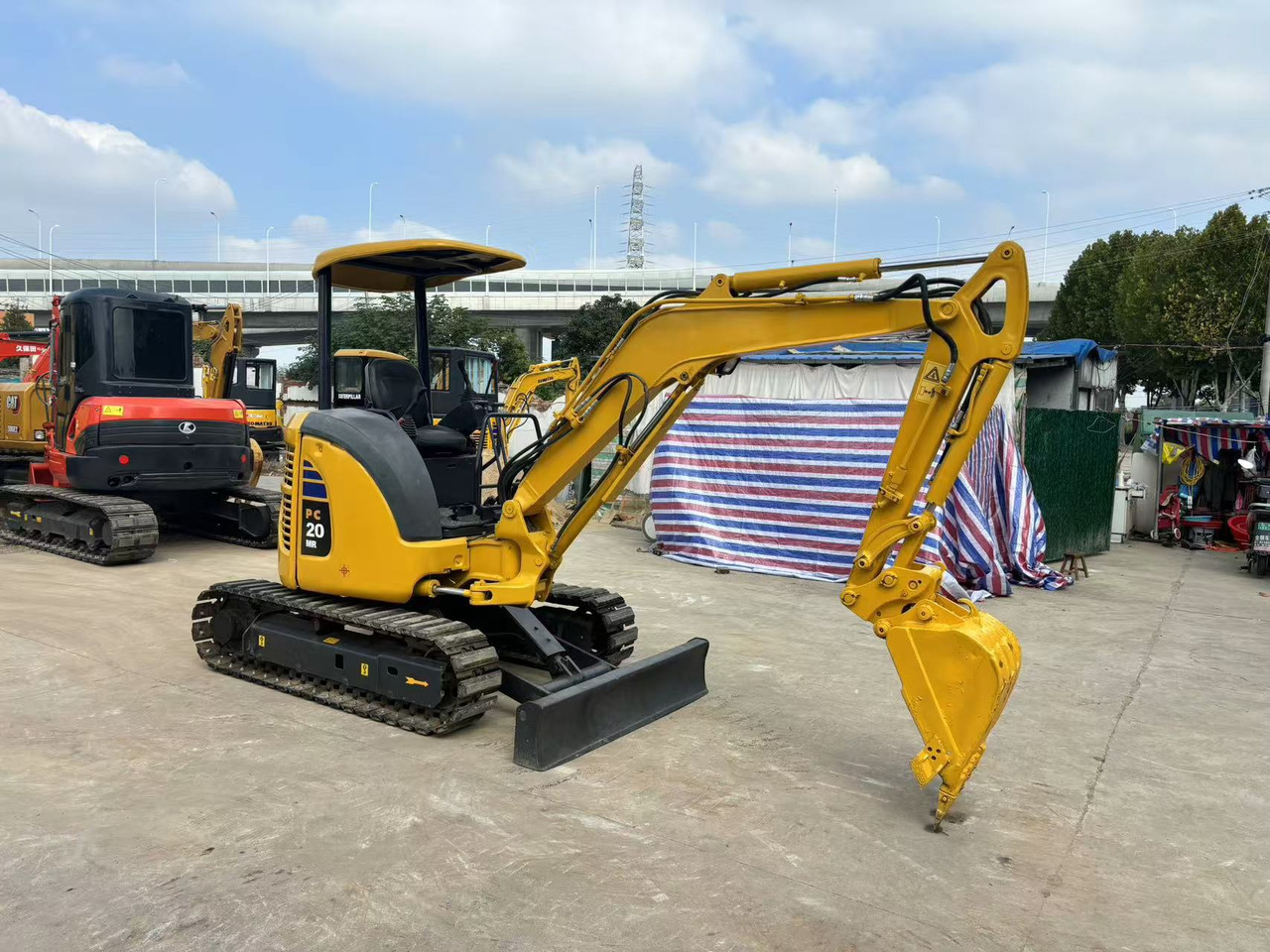 Komatsu Komatsu 20, Komatsu 20 - Mini escavadeira: foto 3 Komatsu Komatsu 20, Komatsu 20 - Mini escavadeira: foto 3