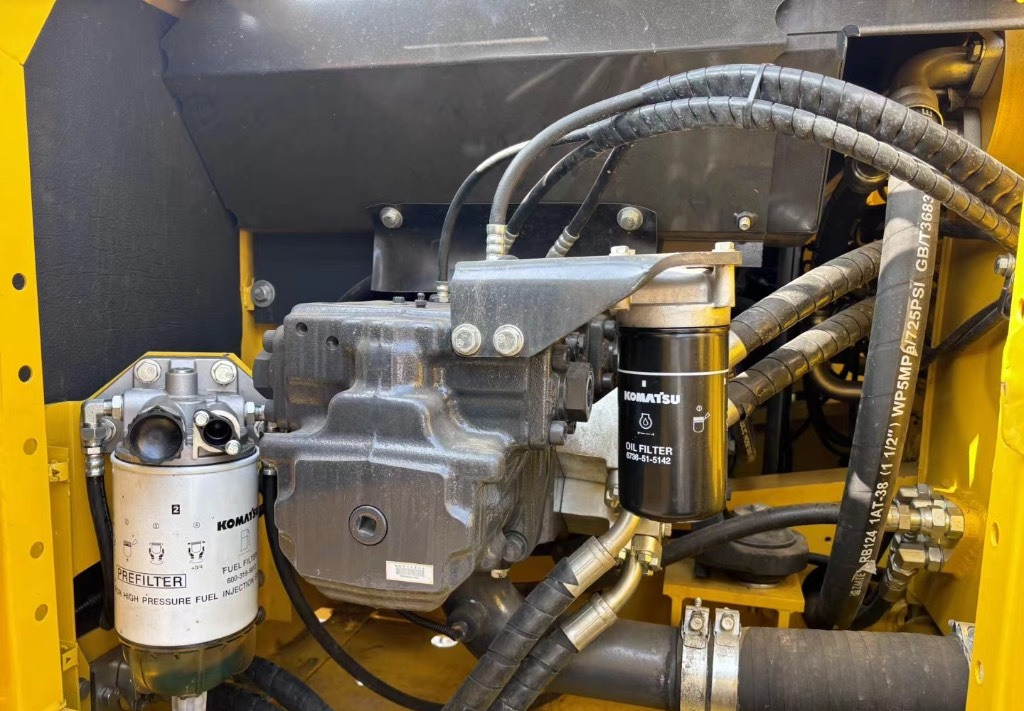 Komatsu PC 210 LC-8 - Escavadora de rastos: foto 4 Komatsu PC 210 LC-8 - Escavadora de rastos: foto 4