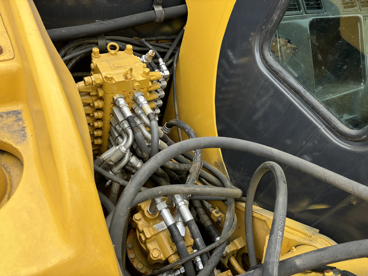 Komatsu PC 60-7 - Mini escavadeira: foto 5 Komatsu PC 60-7 - Mini escavadeira: foto 5