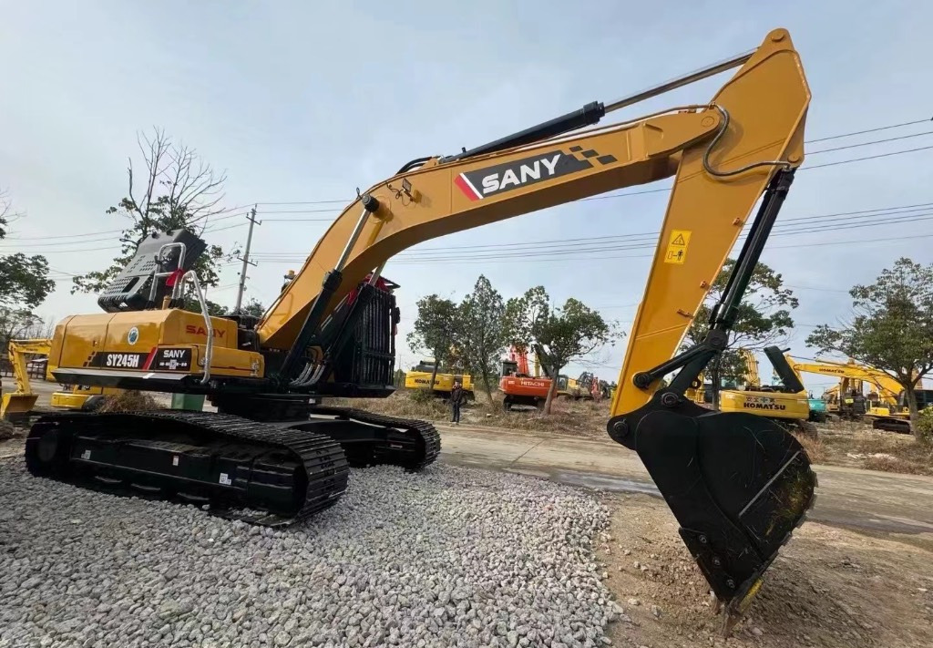 Sany SY 245 Sany245 Sany215 135 245 265 305 335 365 - Escavadora de rastos: foto 1 Sany SY 245 Sany245 Sany215 135 245 265 305 335 365 - Escavadora de rastos: foto 1