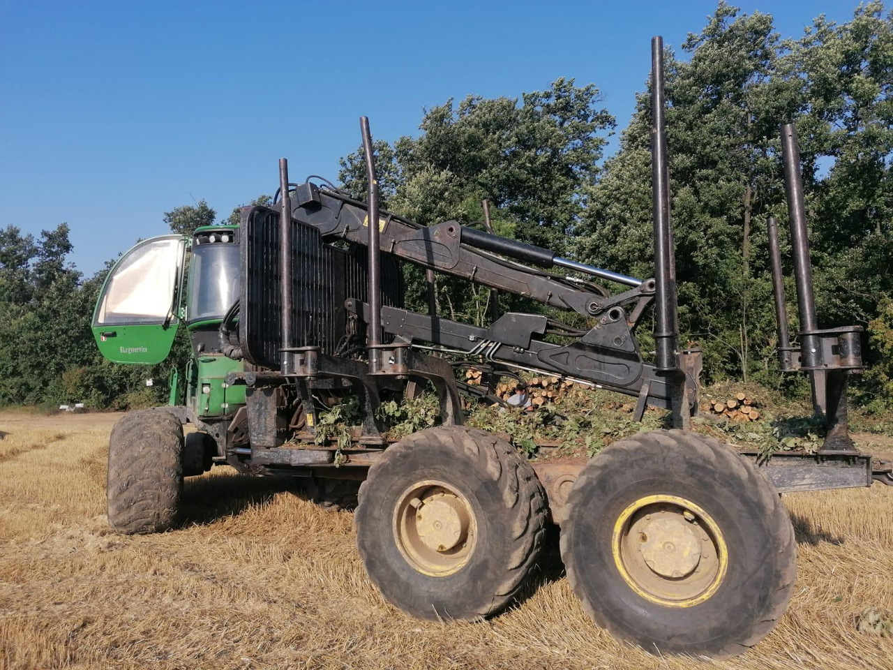 JOHN DEERE 1910E - Forwarder: foto 4 JOHN DEERE 1910E - Forwarder: foto 4